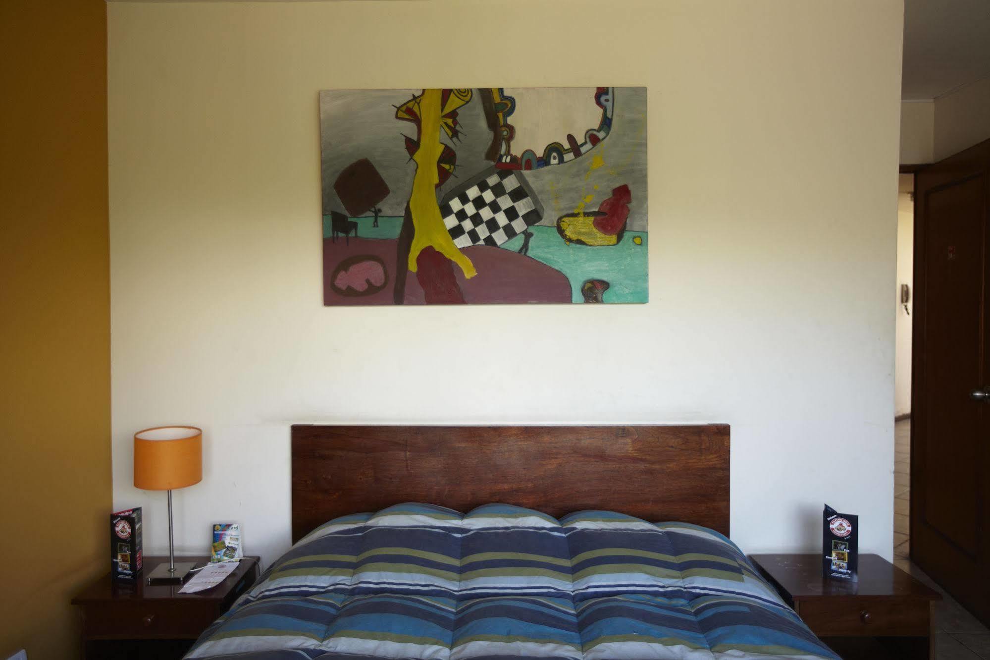 Flying Dog Hostel Ліма Екстер'єр фото